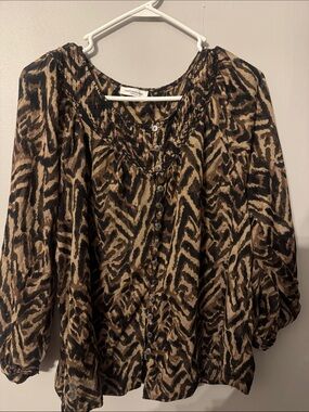 beachlunchlounge Brown and Black Button-Front Animal Print Blouse size xl